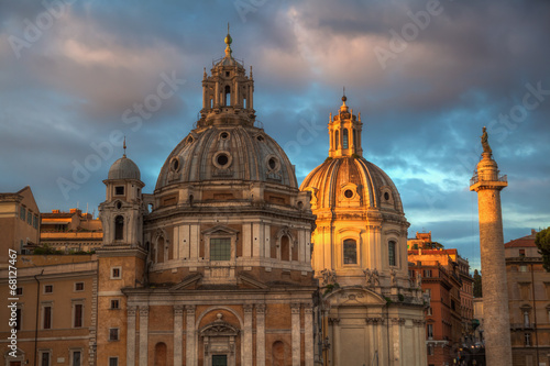 Kirchkuppeln an den Kaiserforen in Rom