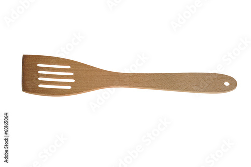 Alter Pfannenwender aus Holz auf weiss