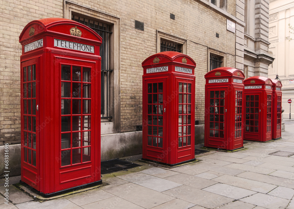 Obraz premium Red Telephone Boxes