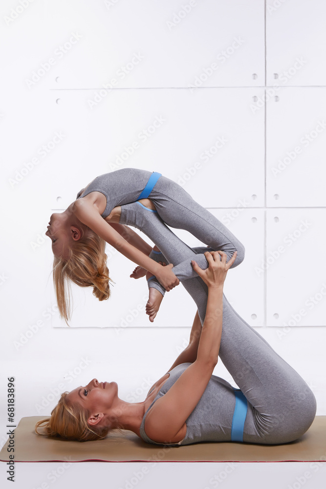 Mother Daughter Yoga Outfits