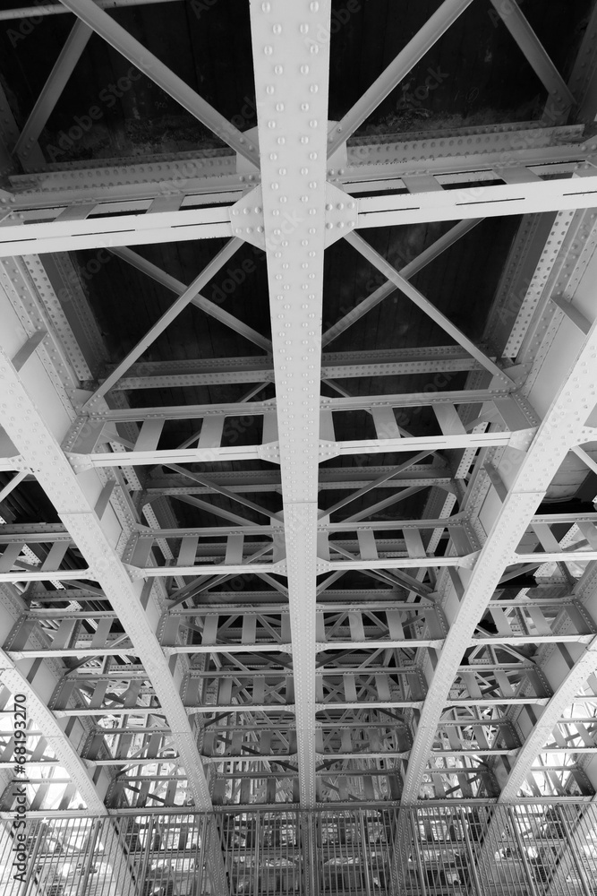 Fototapeta premium Metallic architecture of ceiling