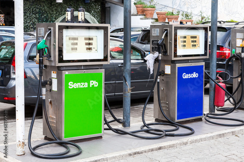 Fotografía Stazione di servizio e carburanti