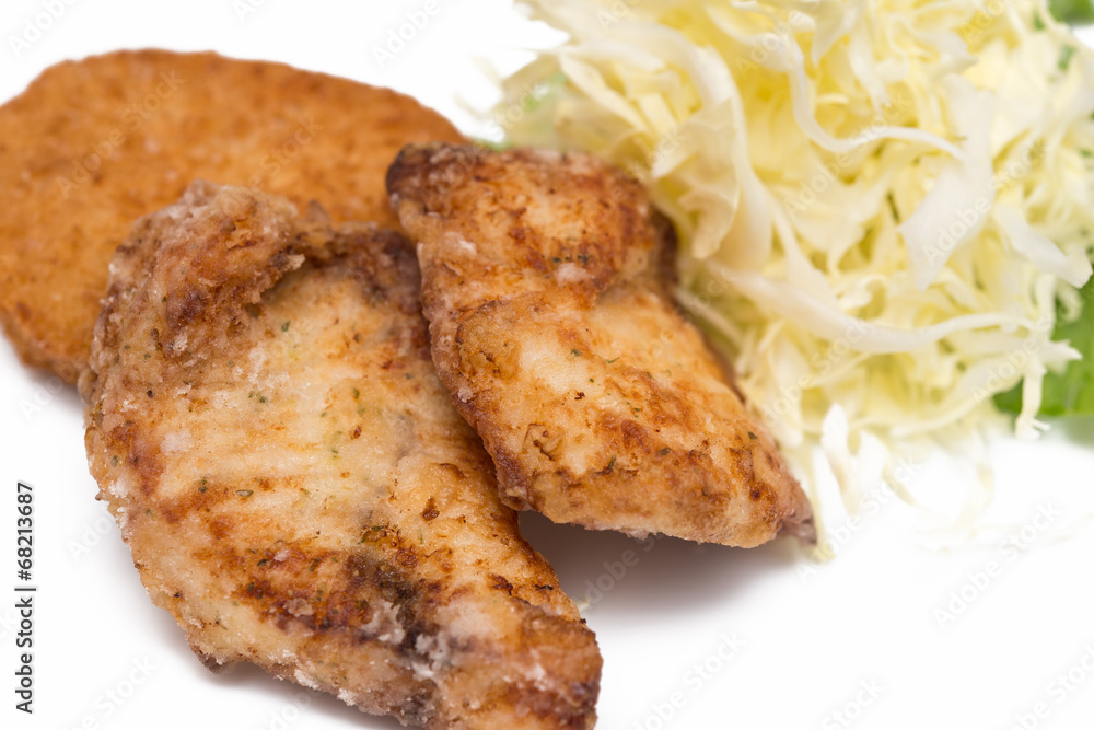 魚の唐揚げ定食 karaage 白背景