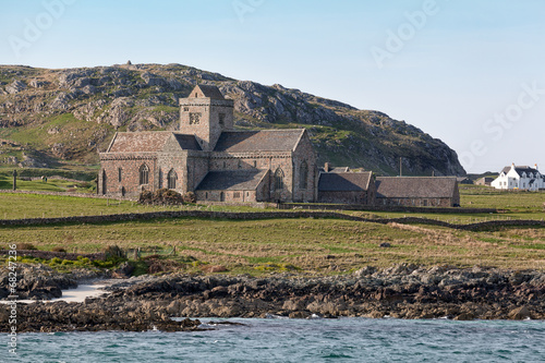 Tablou pe pânză Iona abbey from the sea