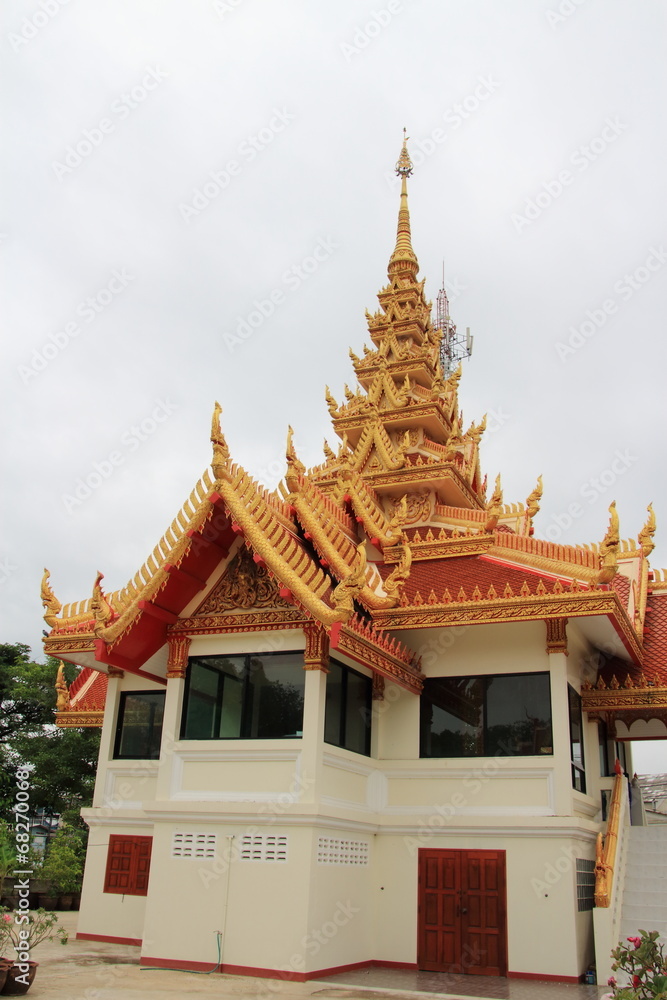 Fototapeta premium Mondop at wat thongbo, Bangpa In, Ayutthaya