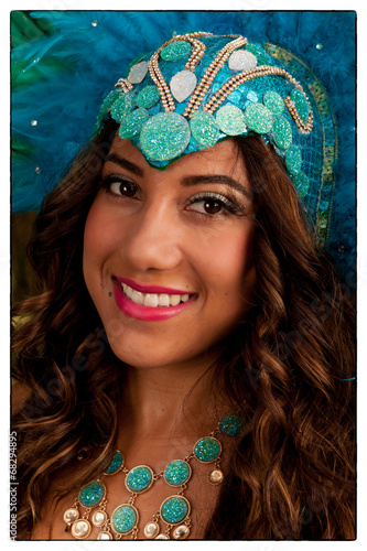 Canvas Print Woman smiling caribana carnival costume blue feathers