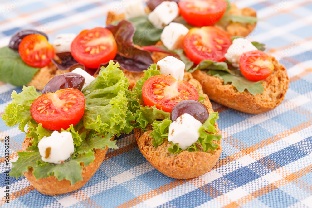 Sandwiches with rusks and vegetables Sandwiches with rusks and vegetables