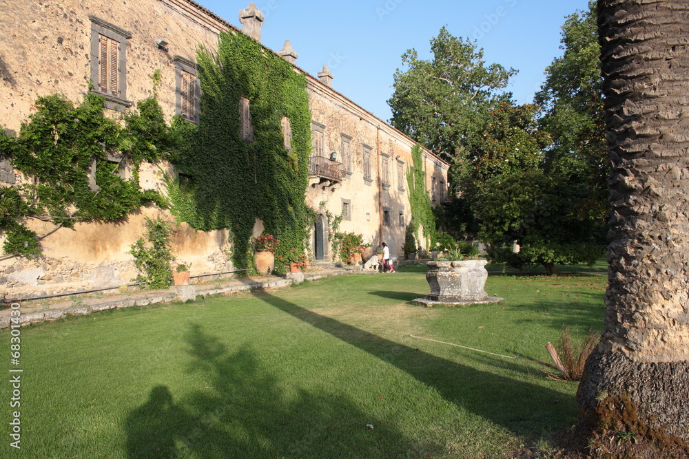 Abbazia di Santa Maria di Maniace, Ducea Nelson, Castello Nelson