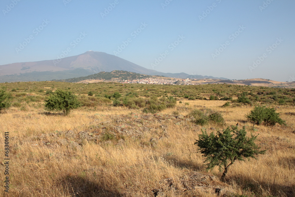 Etna, Maletto e un paesaggio siciliano