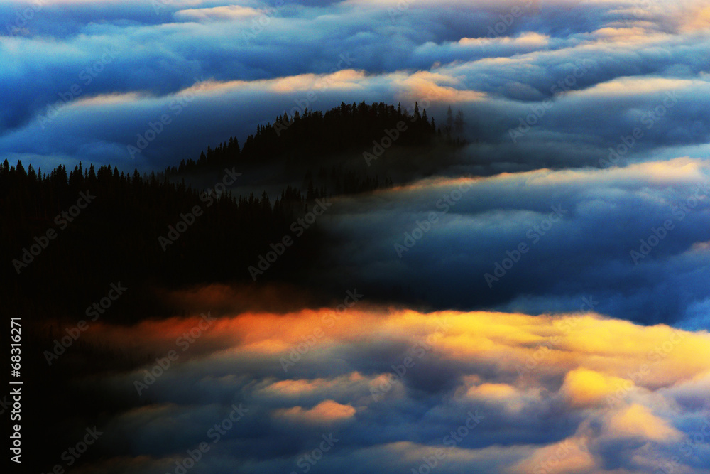 Obraz premium Alpine sea of clouds