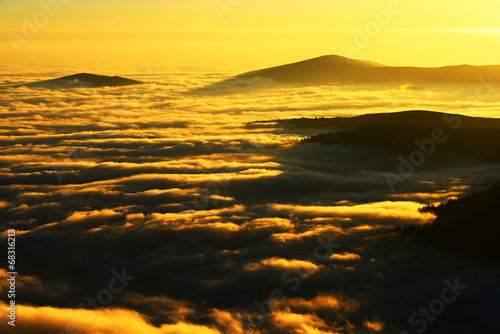 Alpine sea of clouds  Cozia National Park  Romania