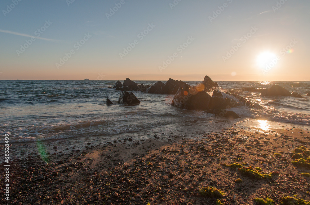 Coucher de soleil sur la plage de Dielette