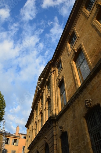 Charme pittoresque d'Aix en Provence, façades d'immeuble