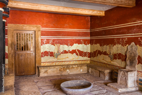 King's chamber of Knossos photo