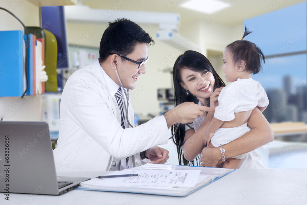 Male pediatrician and his patient 2 Male pediatrician and his patient 2