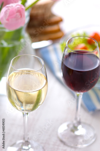 ワイン 白ワイン 赤ワイン テーブル