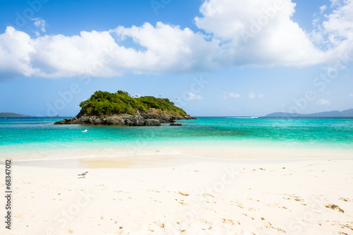 Beautiful Caribbean beach © Fotoluminate LLC