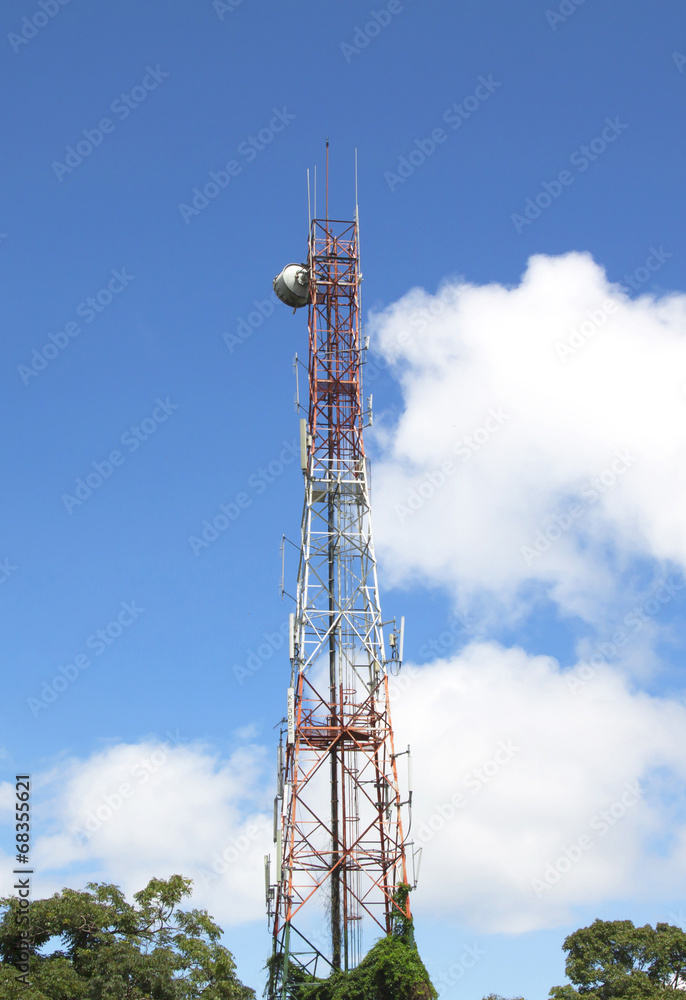 Antenna and satellite radio. Antenna and satellite radio.
