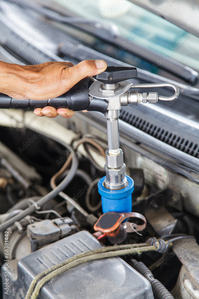 Refueling with natural gas Refueling with natural gas