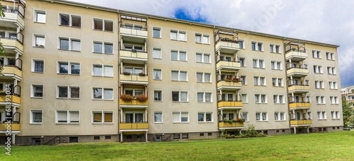 Foto Sanierter Plattenbau