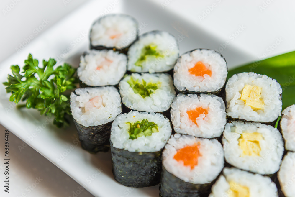 Sushi roll Sushi roll