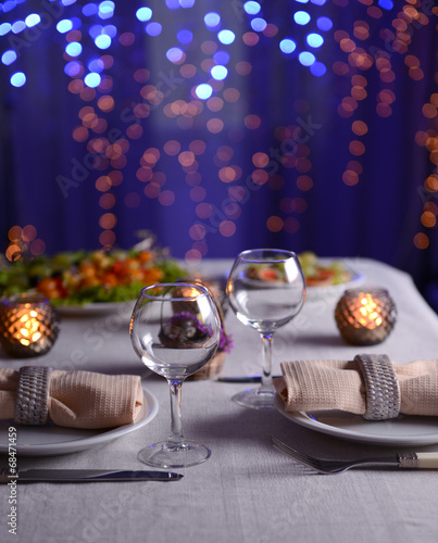 Table setting in restaurant