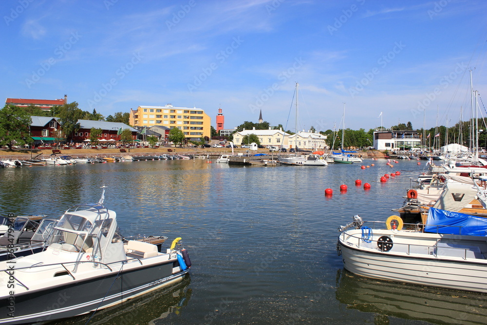 Der Hafen des finnischen Badeorts Hanko (Hangö)