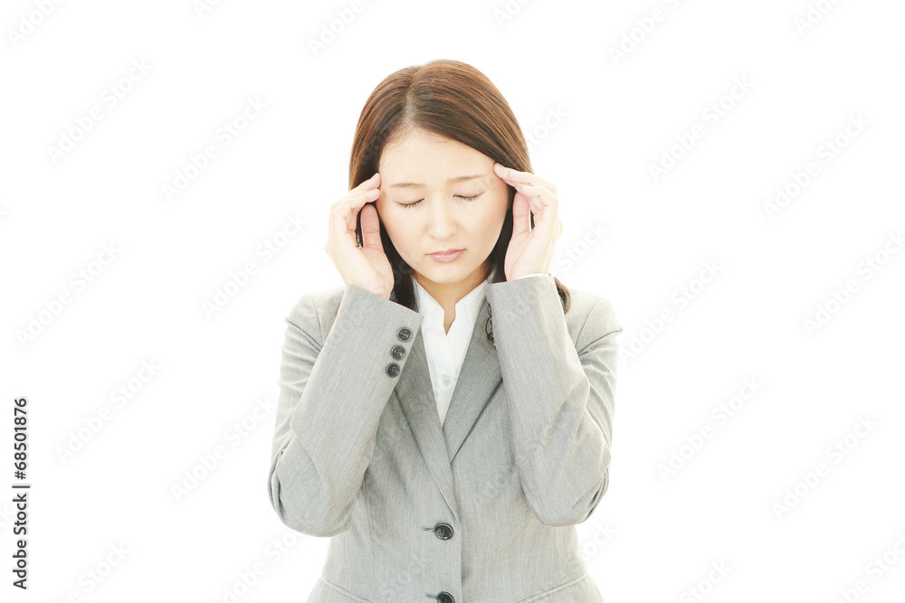 頭痛に悩むOL 頭痛に悩むOL
