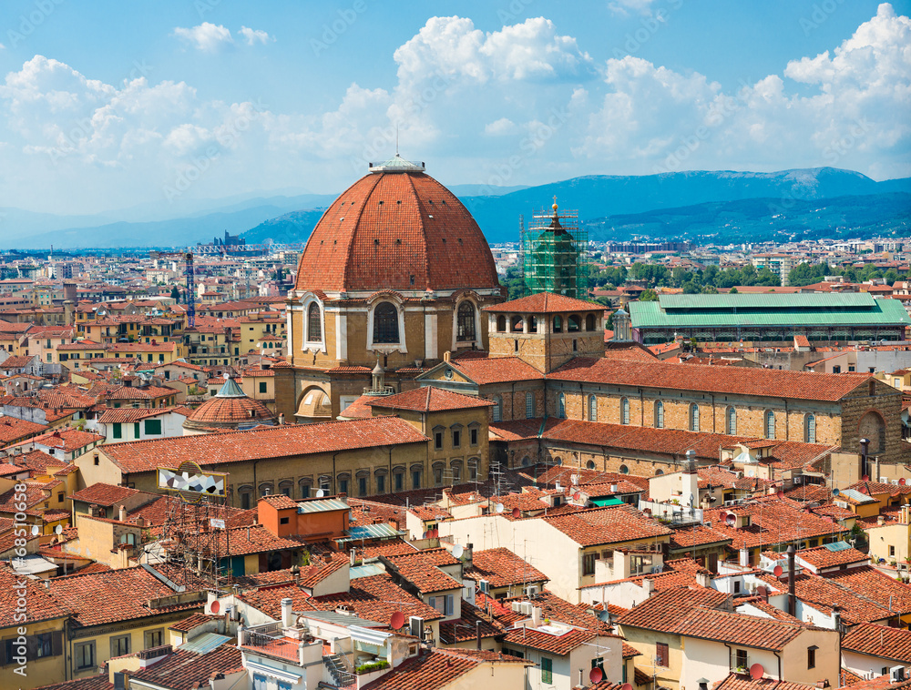 Fototapeta premium View of the Cathedral Santa Maria del Fiore in Florence, Italy