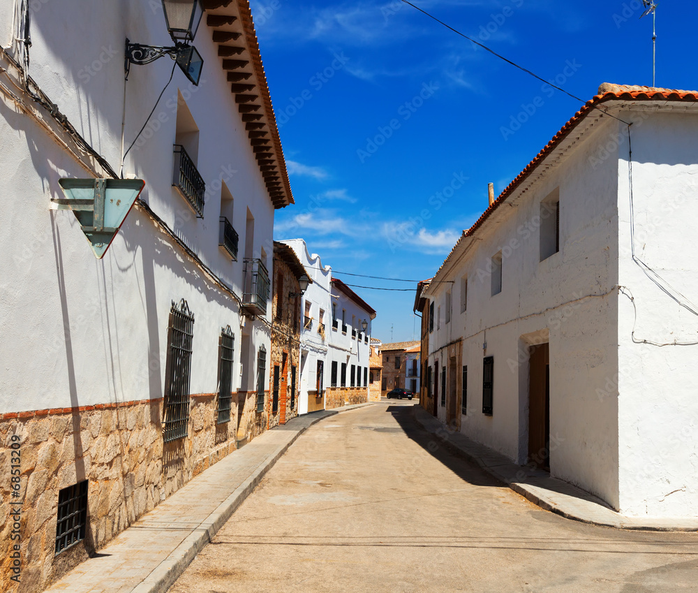 Old narrow street of El Toboso