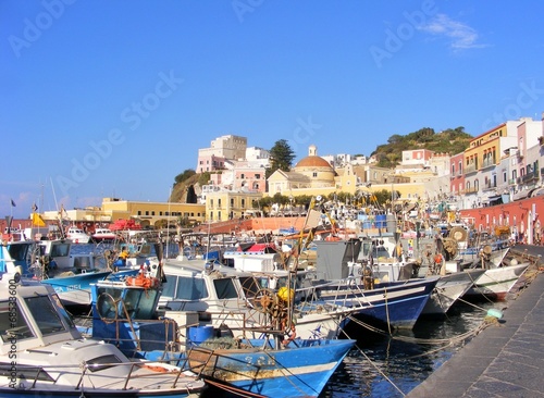Foto Isola di Ponza. Il porto