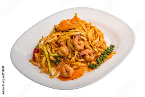 Fried noodles with shrimps