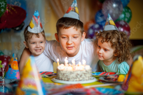 children celebrate birthday