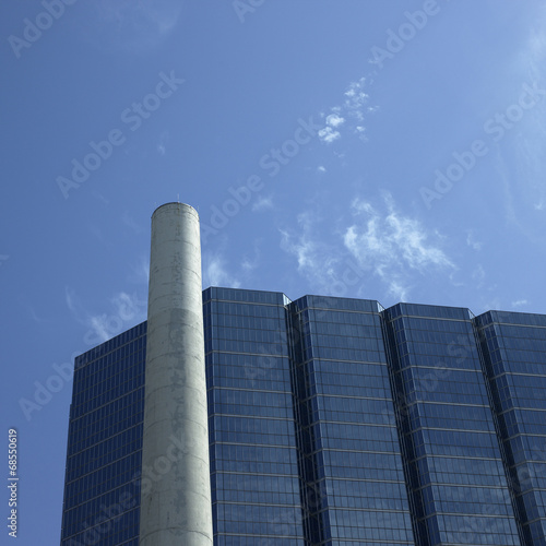 Canvas Print Modern building and chimney