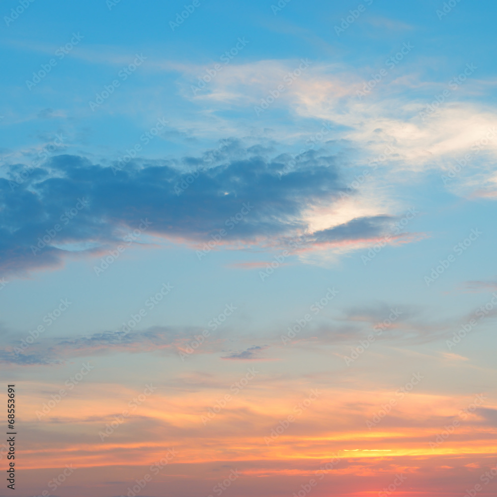 Obraz premium sunrise in the clouds