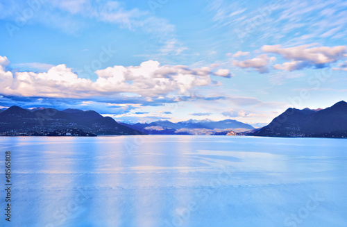 Fototapeta Naklejka Na Ścianę i Meble -  Lake Maggiore and Swiss Alps