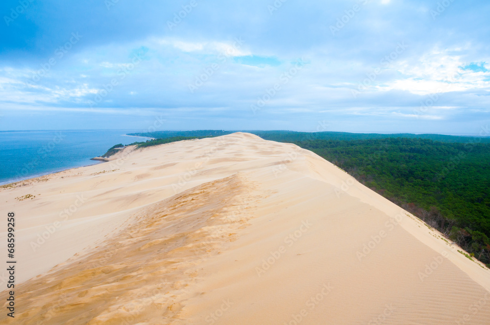 The Great Dune of Pyla, Arcachon (France) The Great Dune of Pyla, Arcachon (France)