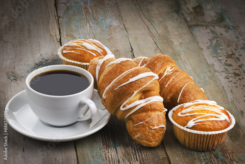 Fototapeta Naklejka Na Ścianę i Meble -  coffee and muffin