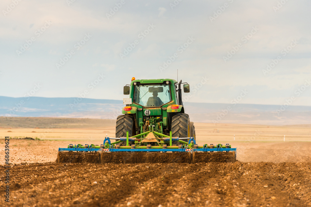 Obraz premium Tractor Labrando