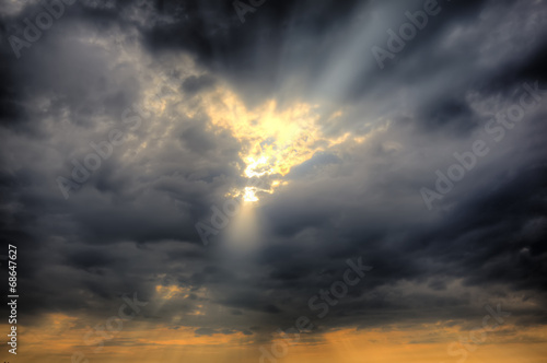 Fototapeta Naklejka Na Ścianę i Meble -  Stormy sunset