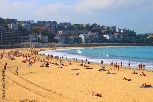 Plage de la Concha, San Sebastian photo