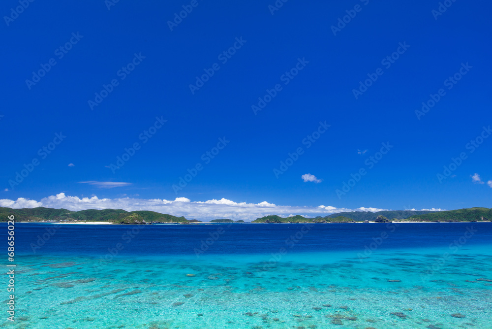 沖縄の海・阿嘉島-ニシハマビーチ