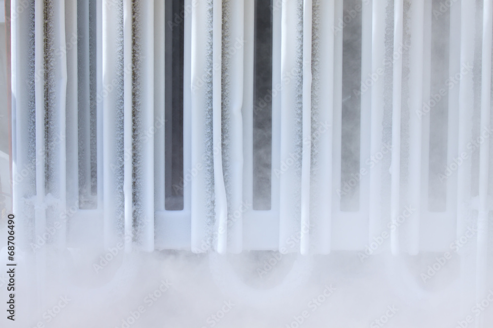 Ice on tubing when supply nitrogen to process - obrazy, fototapety, plakaty 