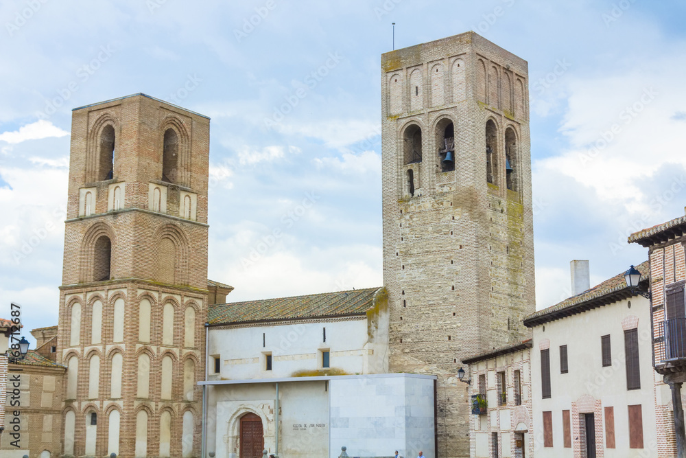 Obraz premium Church of St. Martin, with the two towers, Arevalo, Spain