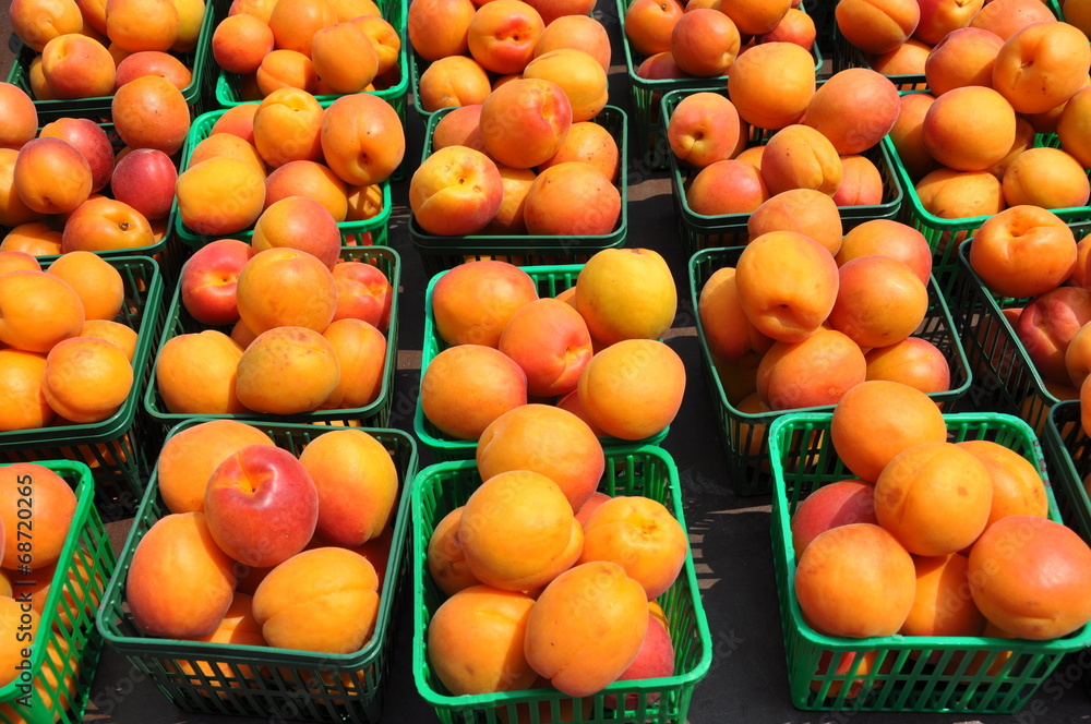 Peaches for sale