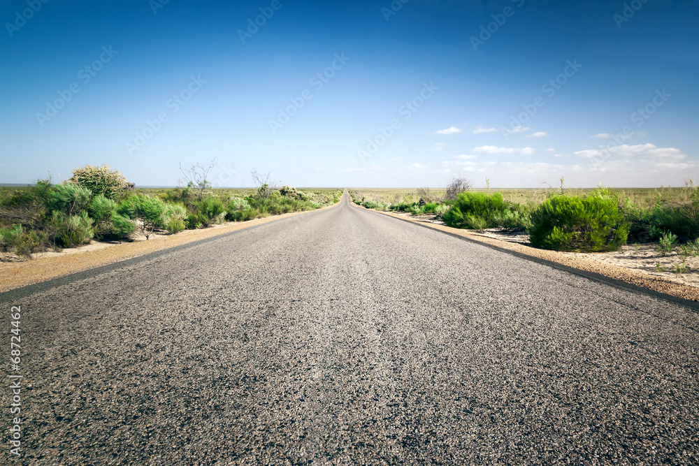 Fototapeta premium road to horizon