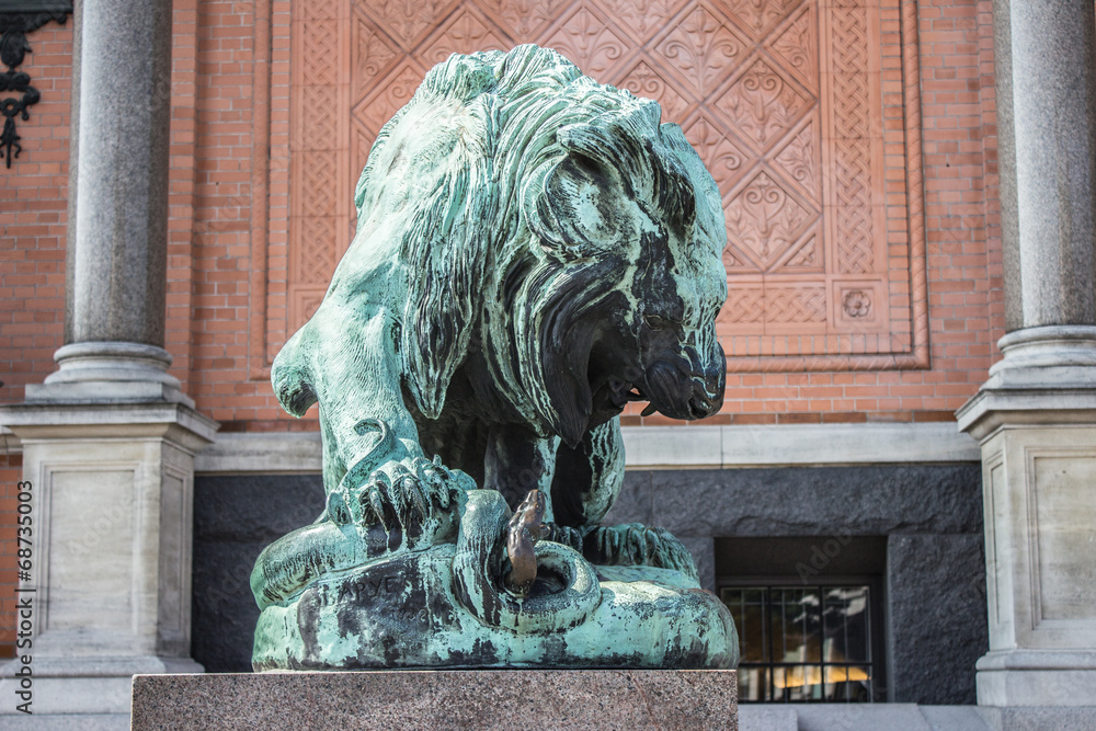 Løve i kamp med en Slange Statue Glyptotek København