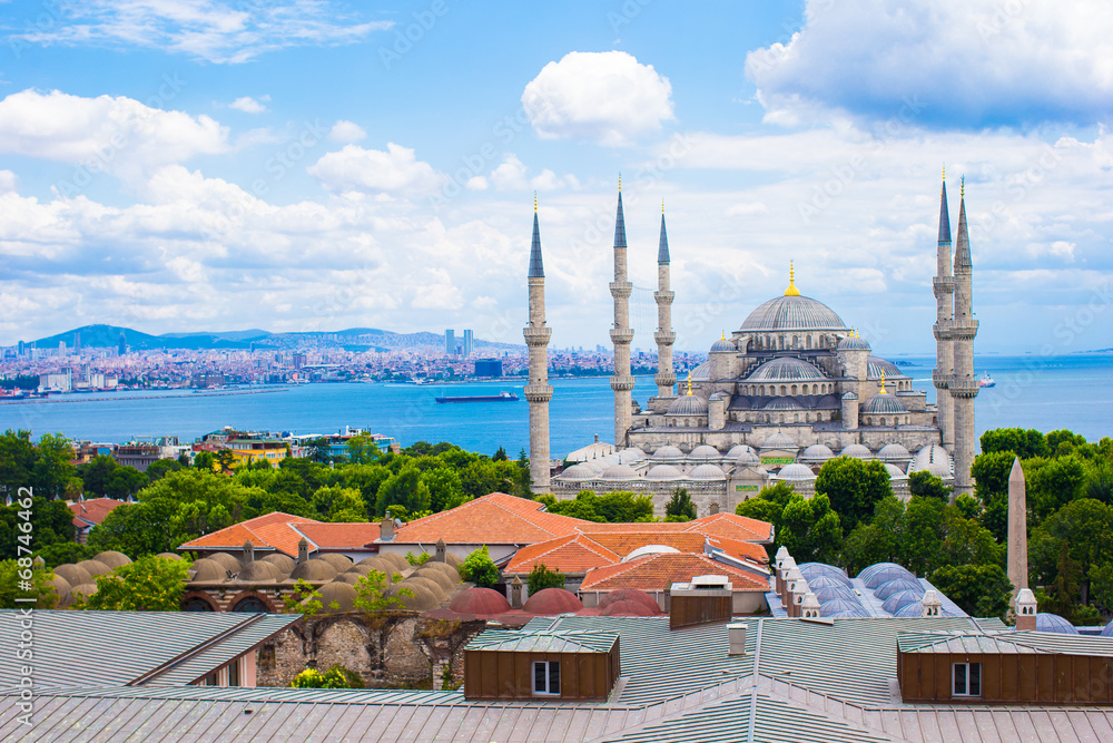 Naklejka premium Incredible beautiful view of Blue Mosque from hotel terrace
