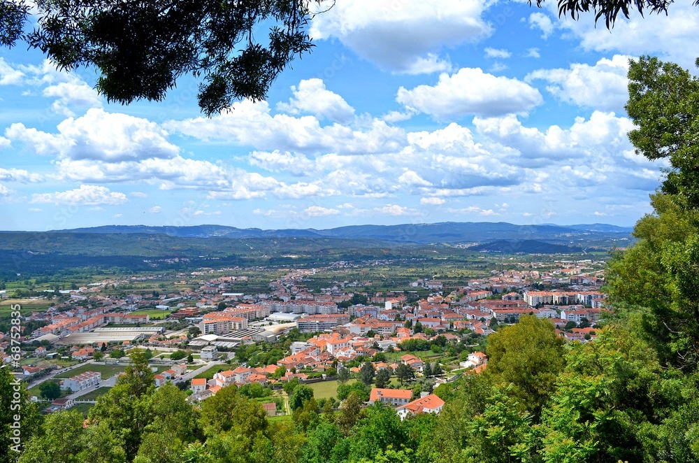 Übersicht auf die Neustadt von Coimbra