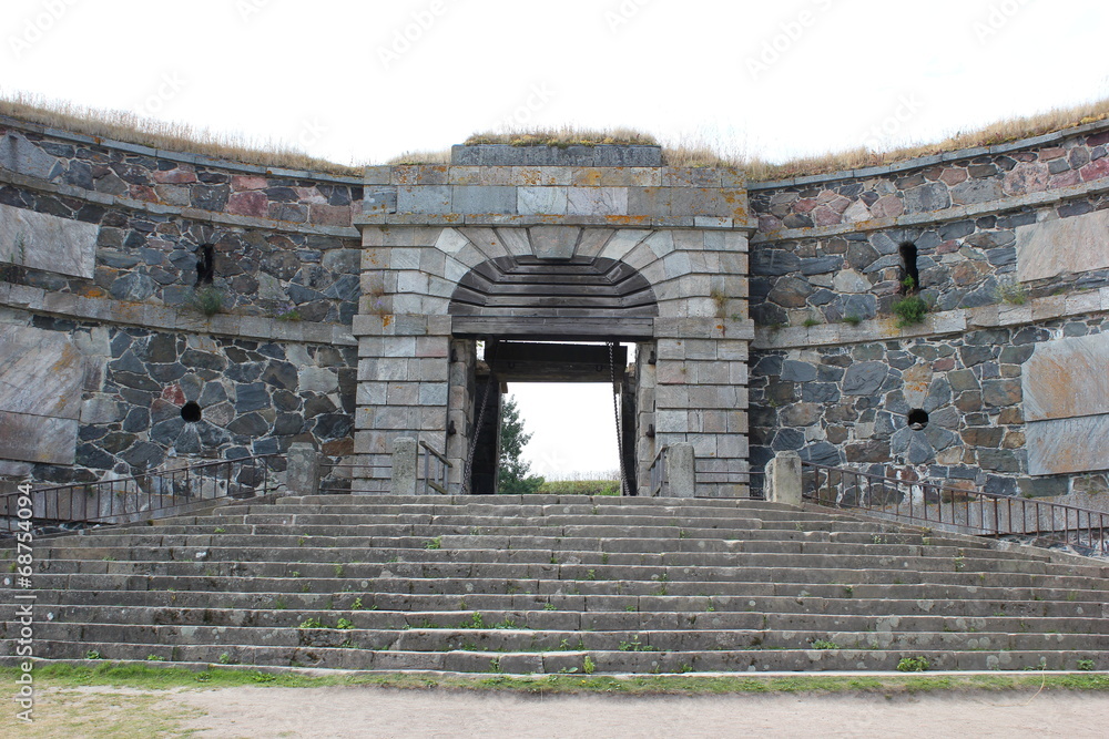 Fototapeta premium Die Königspforte auf der Insel Suomenlinna vor Helsinki